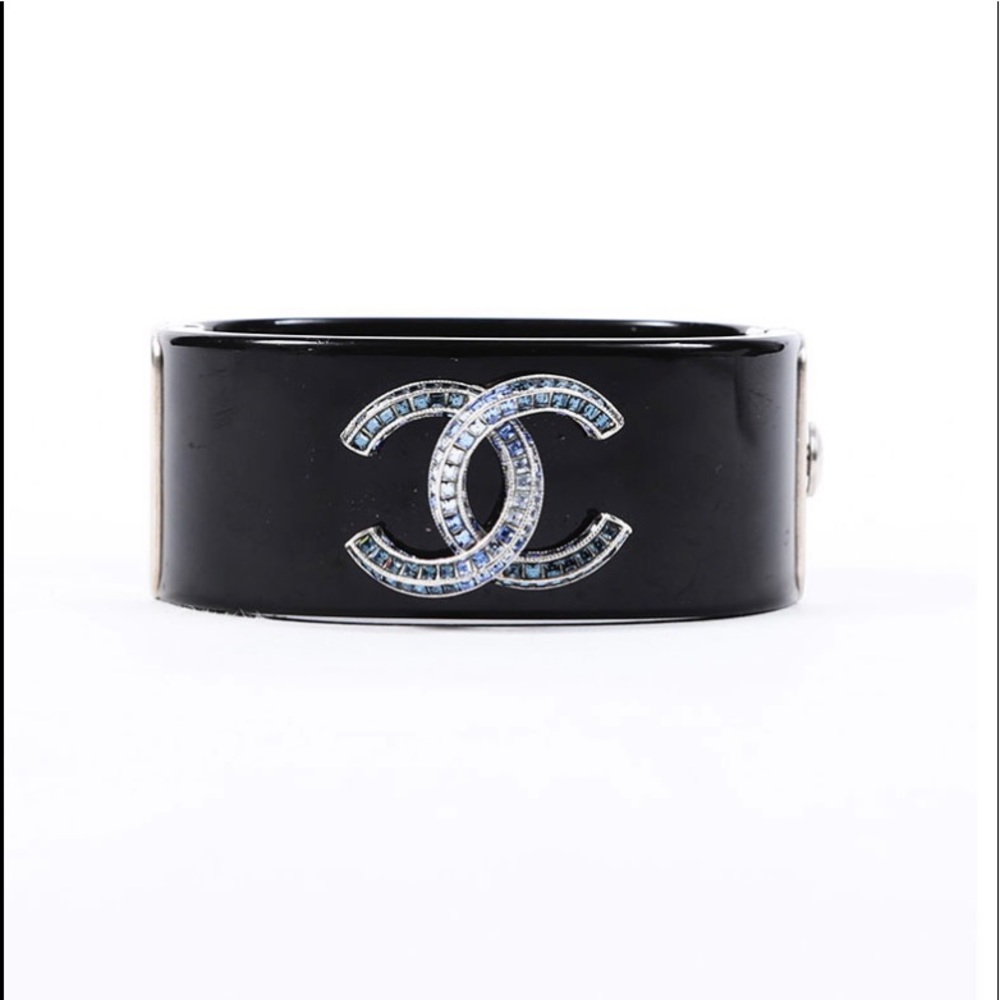 Chanel
Black Resin Strass Crystal CC Logo Bracelet